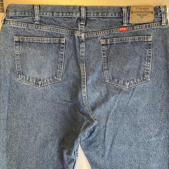 Wrangler Men Jeans 42X32 Blue Denim 9760WDR 32" Inseam Mid Rise - Picture 3 of 10
